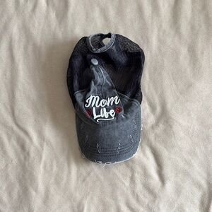 Black and Gray 'Mom Life' Cap